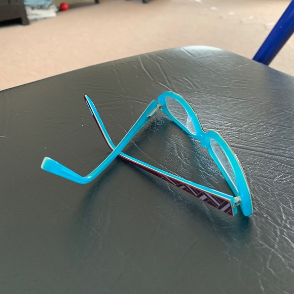 Colorful, Cosmopolitan glasses. - Picture 3 of 4